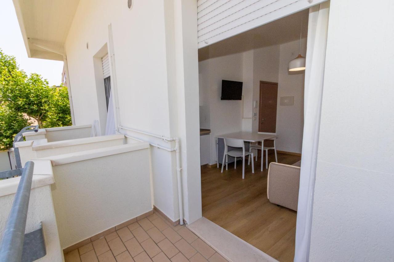 Dimmidirimini - Appartamenti In Affitto Buitenkant foto